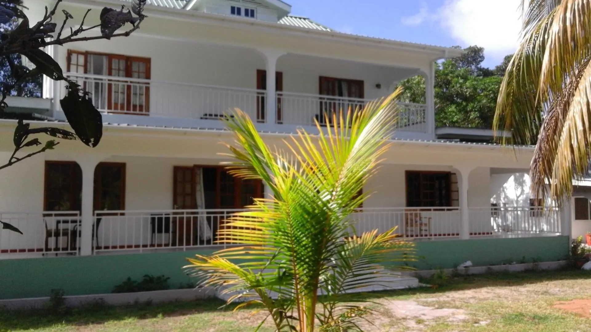 Petit Baie Chalets Au Cap 0*,  Сейшельские острова