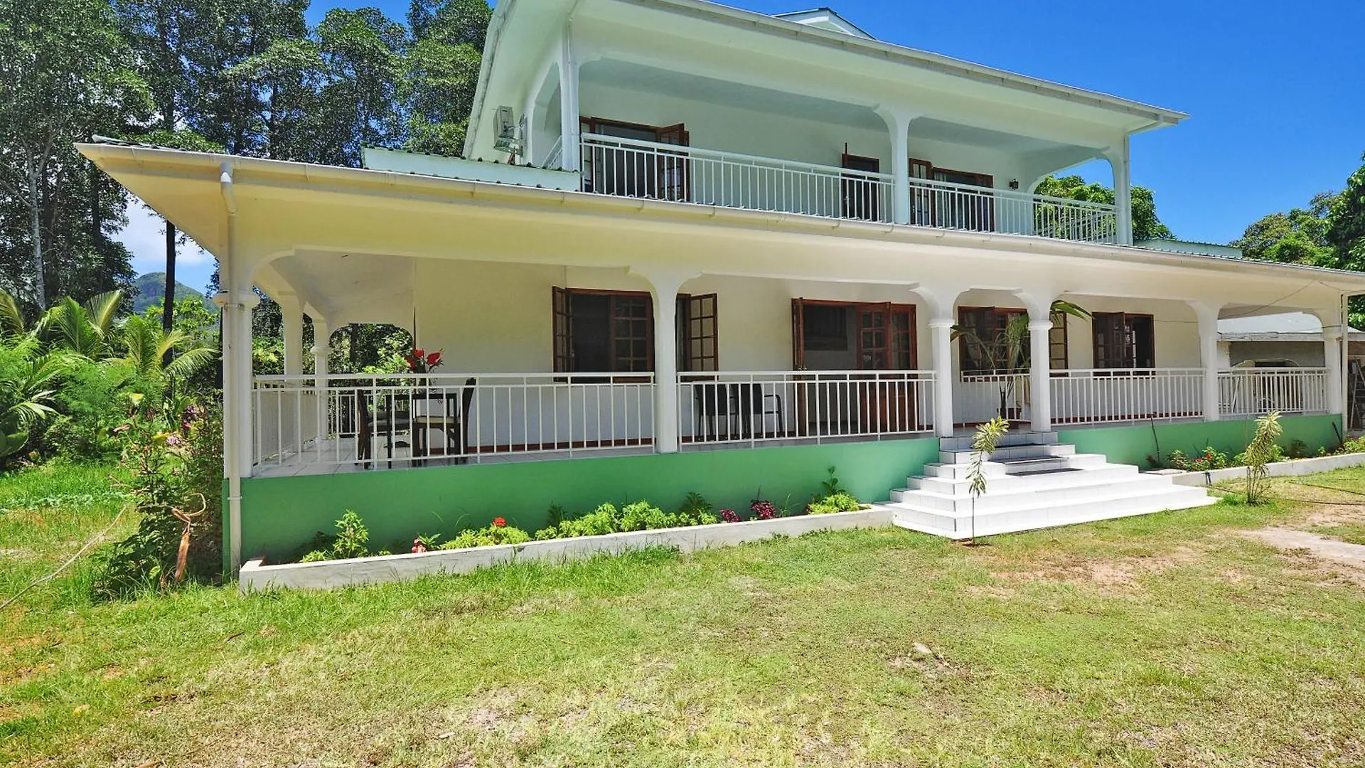 Petit Baie Chalets Au Cap