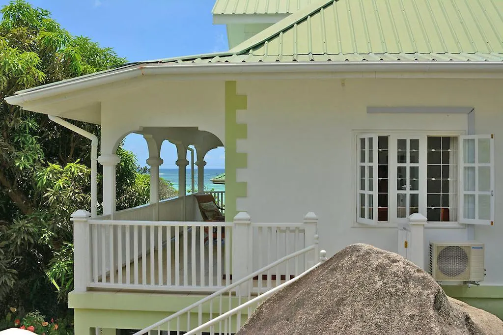 Petit Baie Chalets Au Cap Сейшельские острова